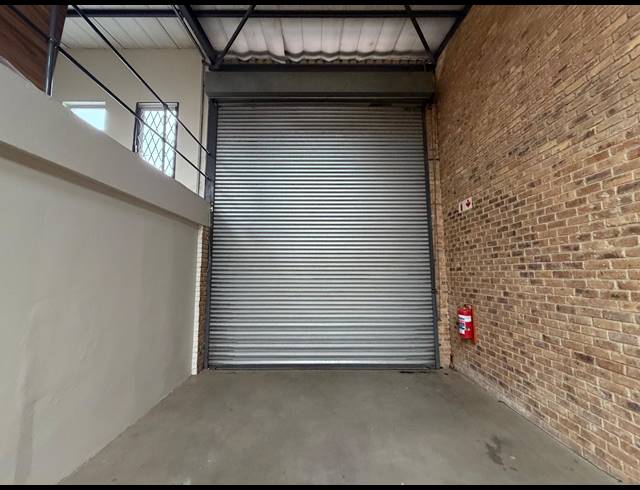 154M² WAREHOUSE TO LET IN CHLOORKOP